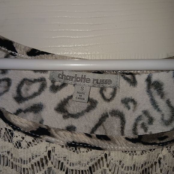 Ladies Charlotte Rouse lace with felt leopard print on top. Size small - Picture 4 of 5